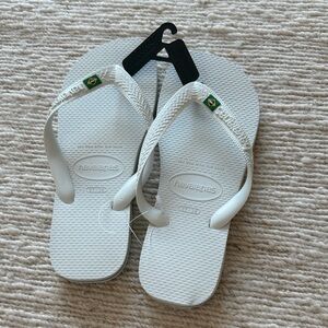 Havaianas White Flip Flops with Brazilian Flag Accent